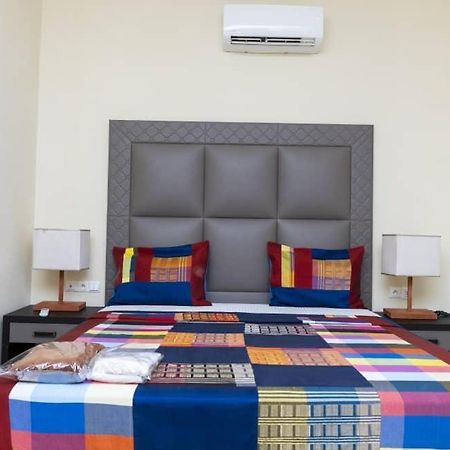 Hotel Bachou Дакар Экстерьер фото